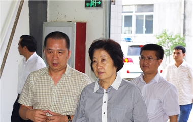 中央政治局委員、中央統(tǒng)戰(zhàn)部部長(zhǎng)孫春蘭蒞臨天守集團(tuán)關(guān)心指導(dǎo)